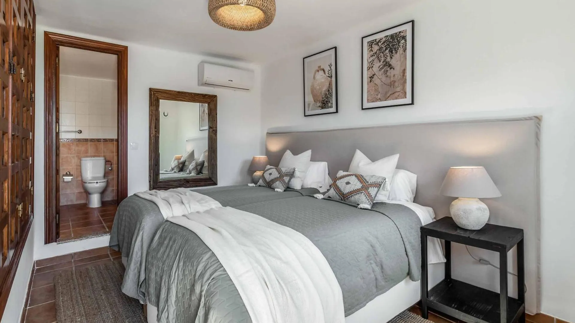 El Olivo De Capistrano Villa Nerja